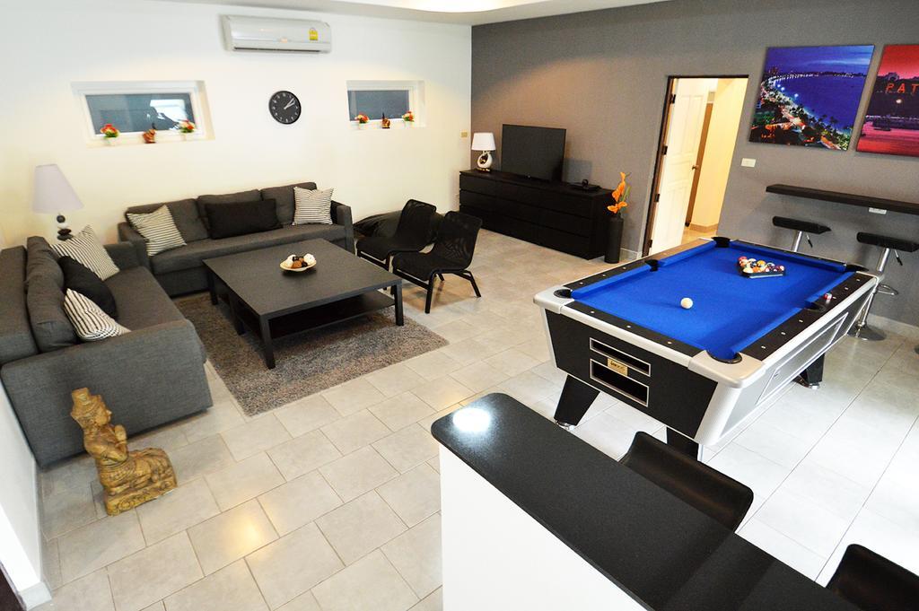 Ruamchok Ocean View Apartamento Pattaya Exterior foto