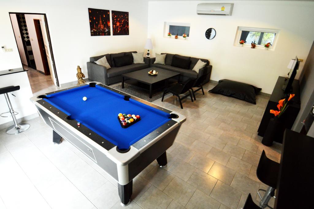 Ruamchok Ocean View Apartamento Pattaya Exterior foto