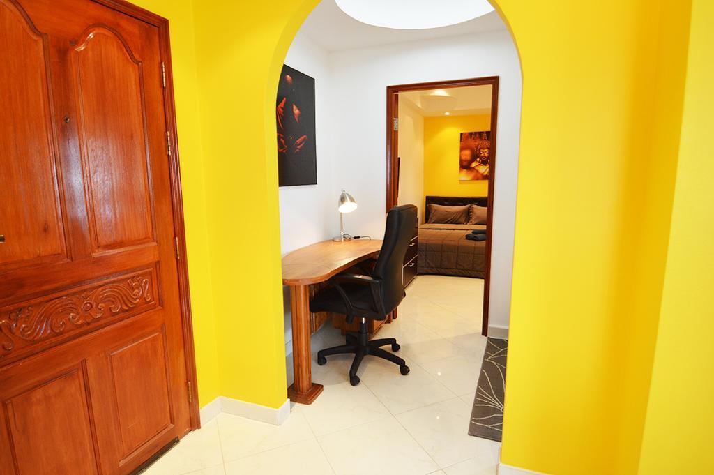 Ruamchok Ocean View Apartamento Pattaya Exterior foto