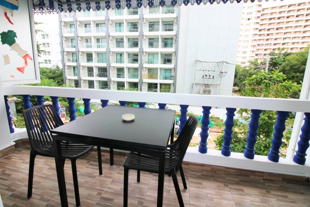 Ruamchok Ocean View Apartamento Pattaya Exterior foto